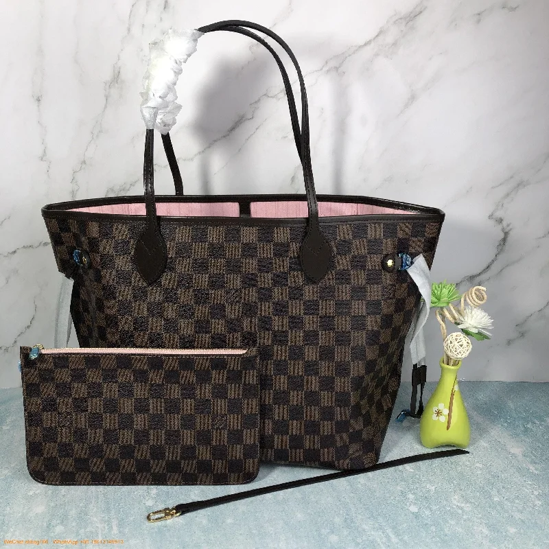 Louis Vuitton Neverfull MM Tote Bag