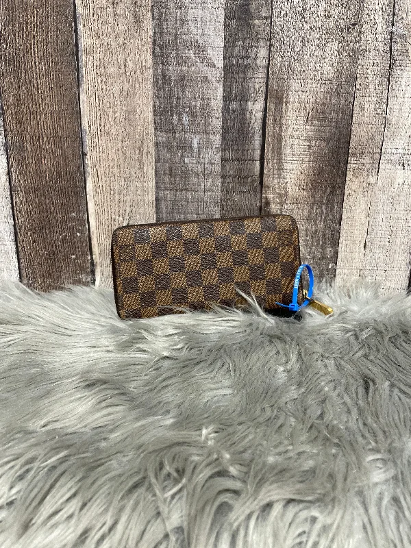 Wallet Luxury Designer By Louis Vuitton, Size: Large