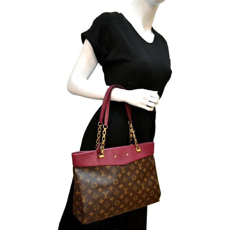 LOUIS VUITTON Pallas Shopper Chain Monogram Canvas Shoulder Bag Brown